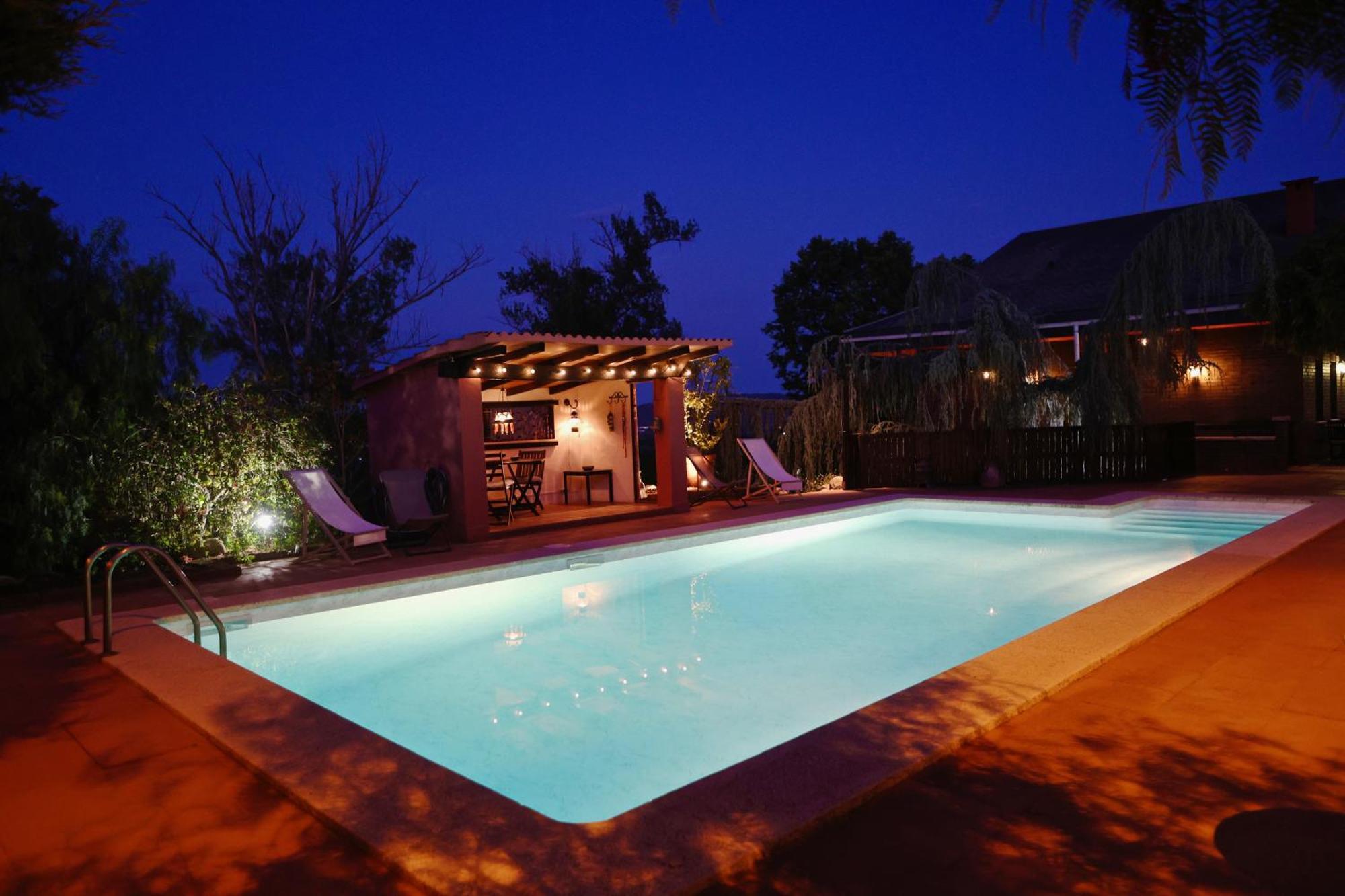 El Cedre Blau Vivienda Con Piscina En Granollers Villa Bagian luar foto