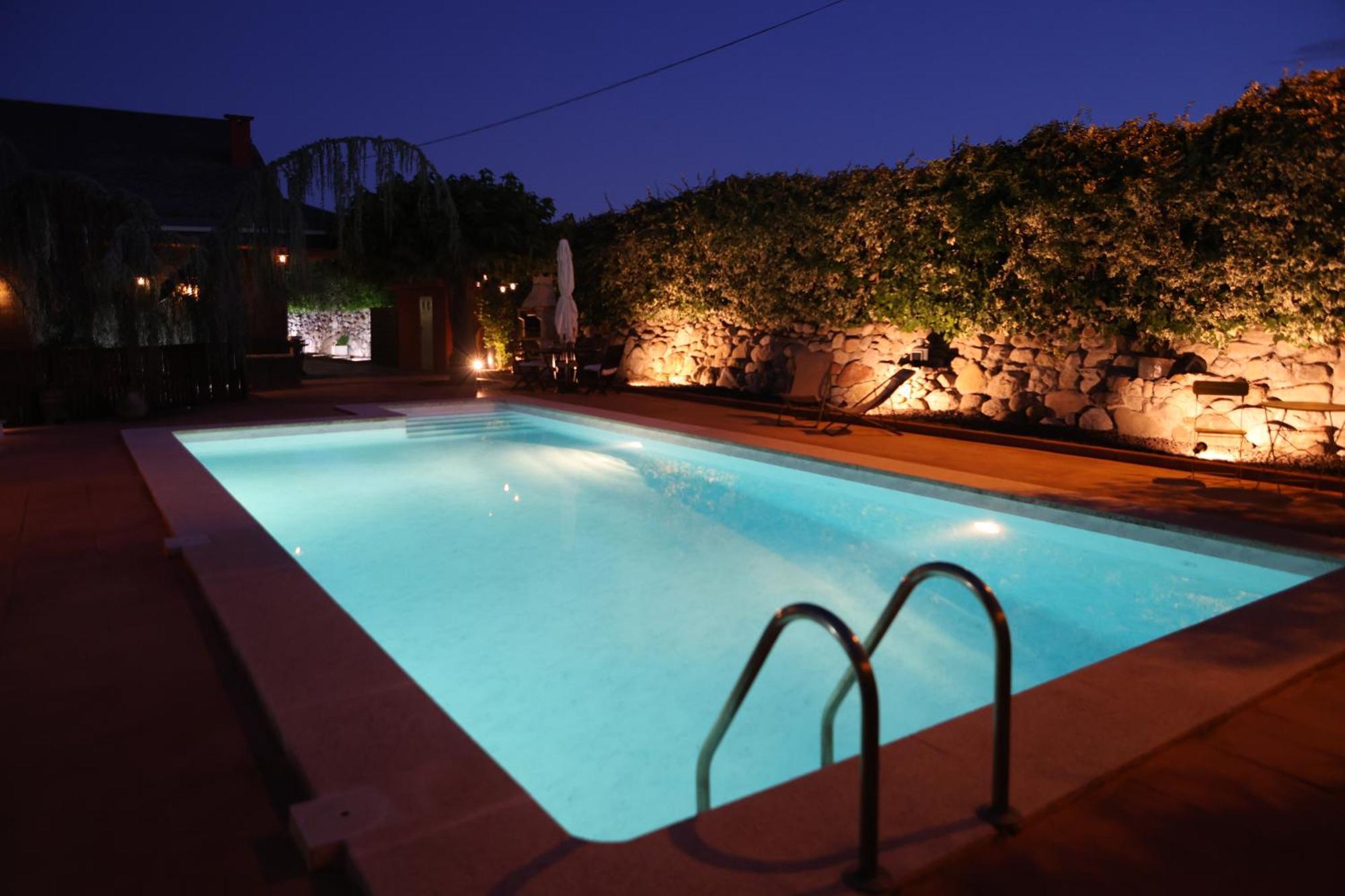 El Cedre Blau Vivienda Con Piscina En Granollers Villa Bagian luar foto