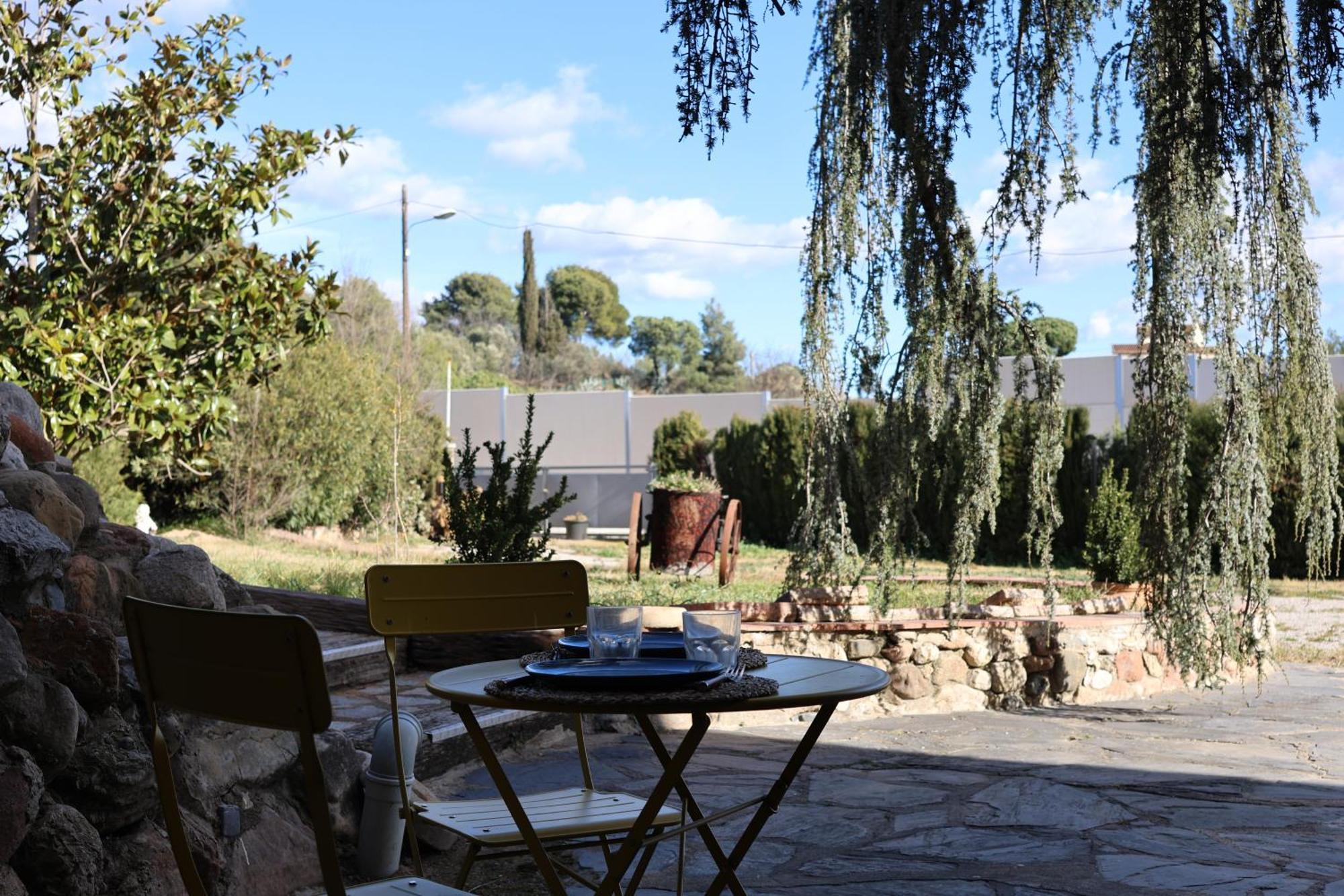 El Cedre Blau Vivienda Con Piscina En Granollers Villa Bagian luar foto
