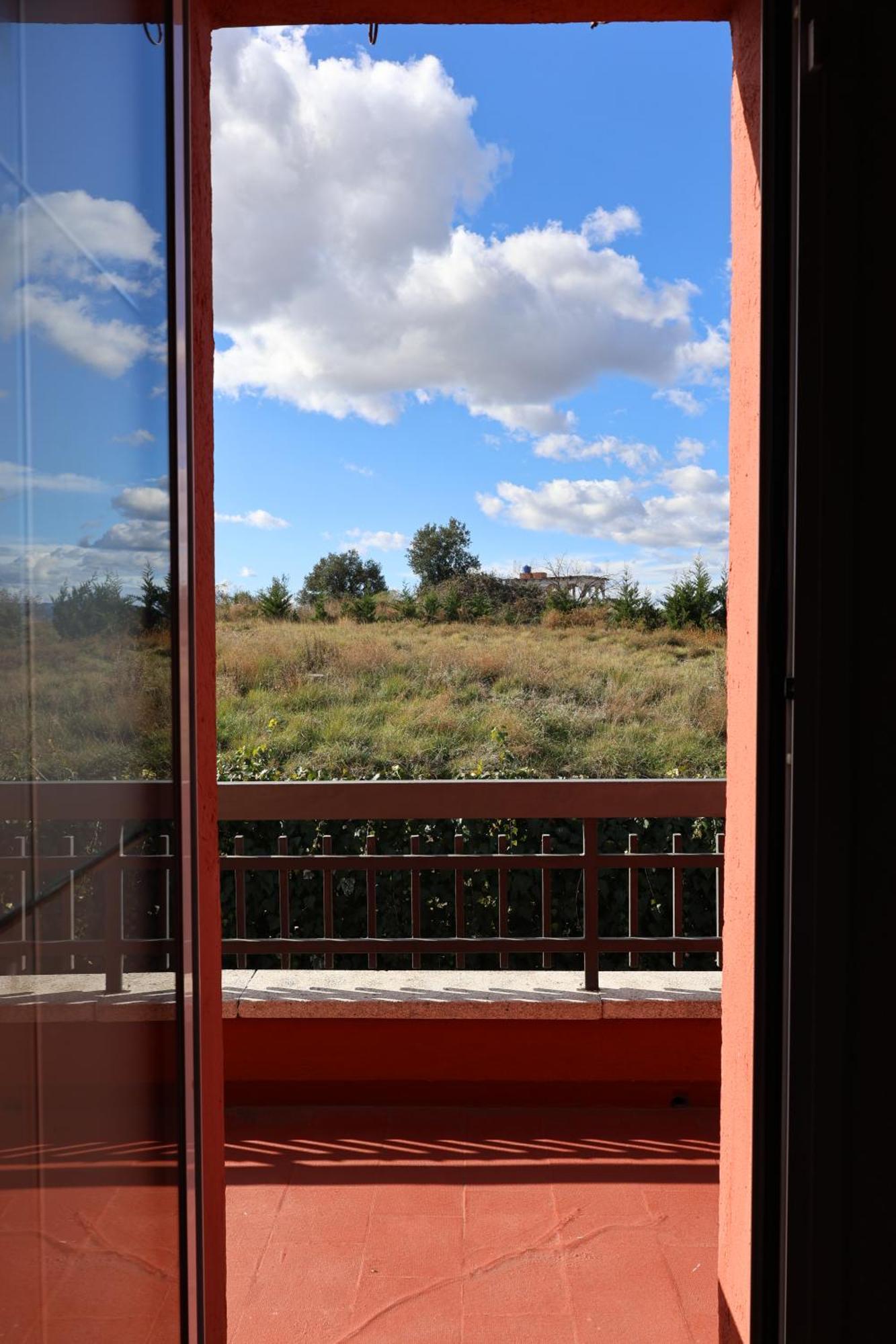 El Cedre Blau Vivienda Con Piscina En Granollers Villa Bagian luar foto