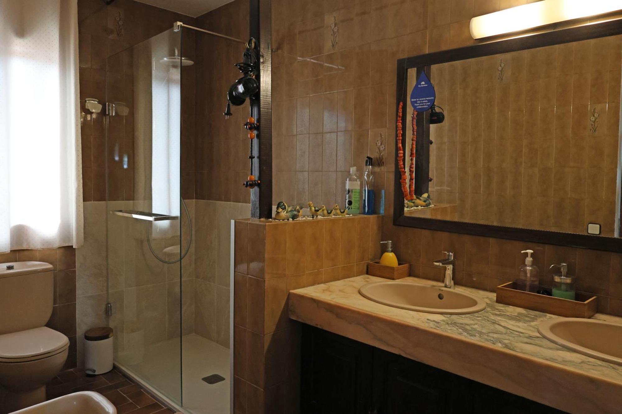 El Cedre Blau Vivienda Con Piscina En Granollers Villa Bagian luar foto